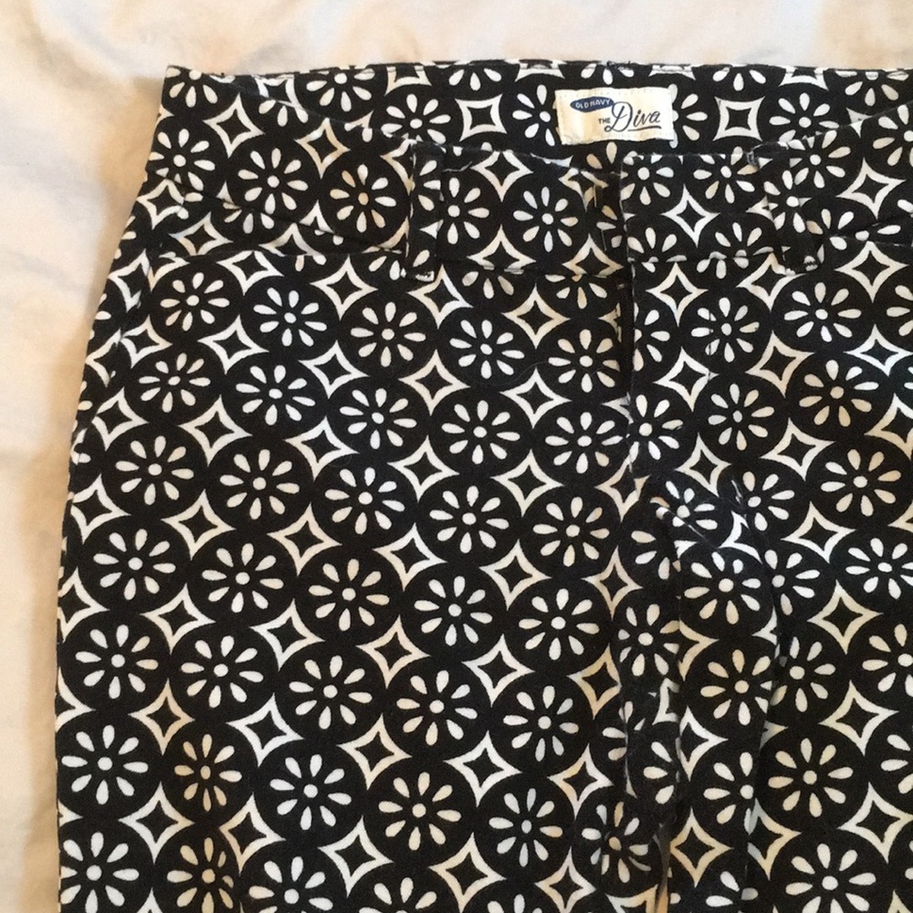 Divas, they’re just like us!🍸